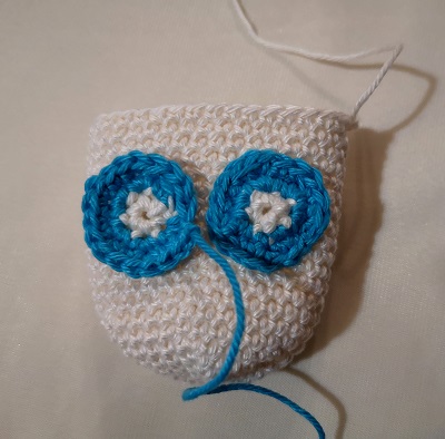 Blog-Inhaltsbild für 'Kostenlose Häkelanleitung - Einfaches Schneemädchen und/oder Eule'